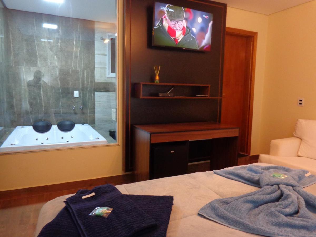 Quarto em Acomodações Particulares Monte Suítes Com Hidromassagem Dupla Monte Verde (Minas Gerais)