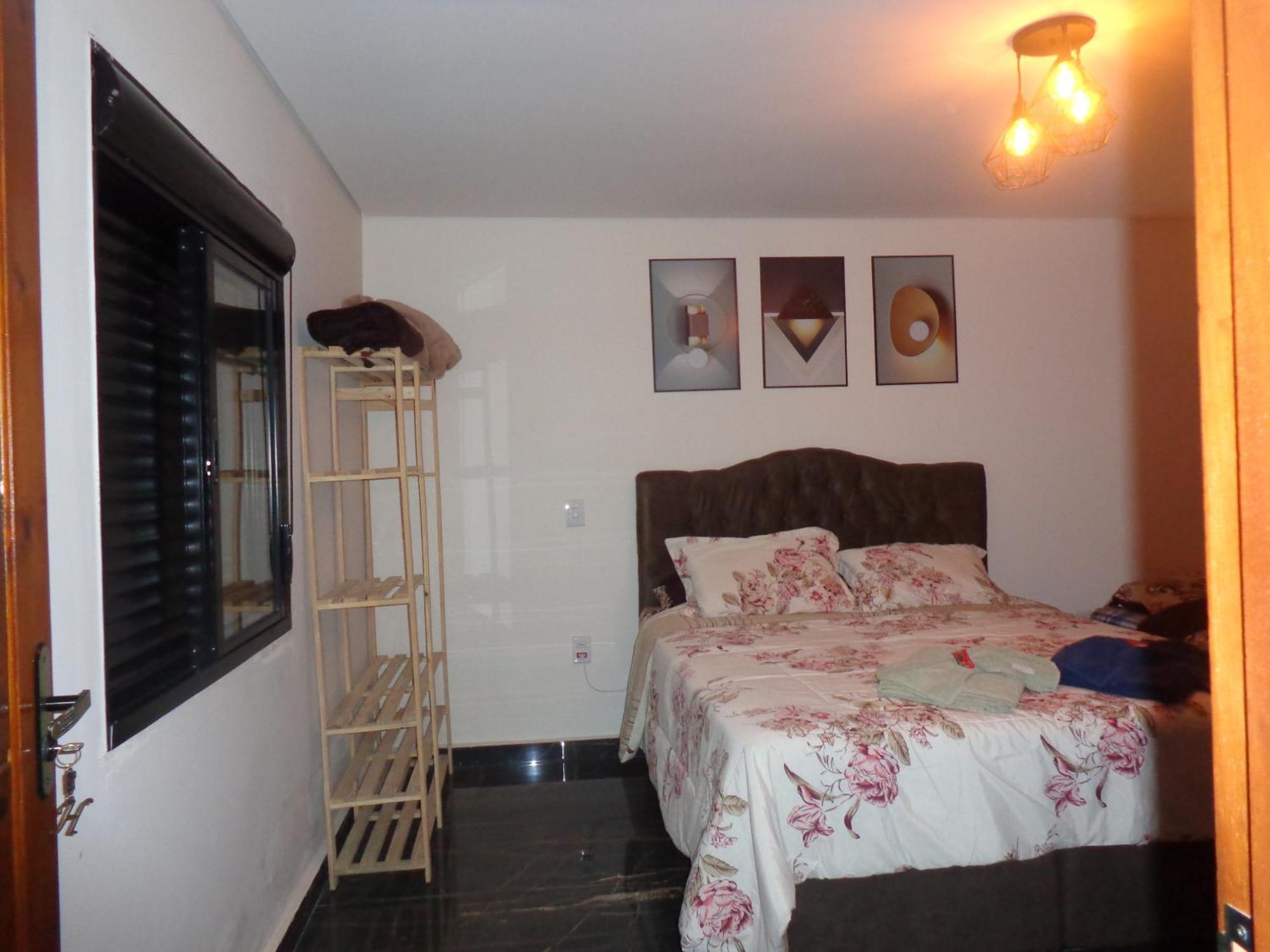 Quarto em Acomodações Particulares Monte Suítes Com Hidromassagem Dupla *